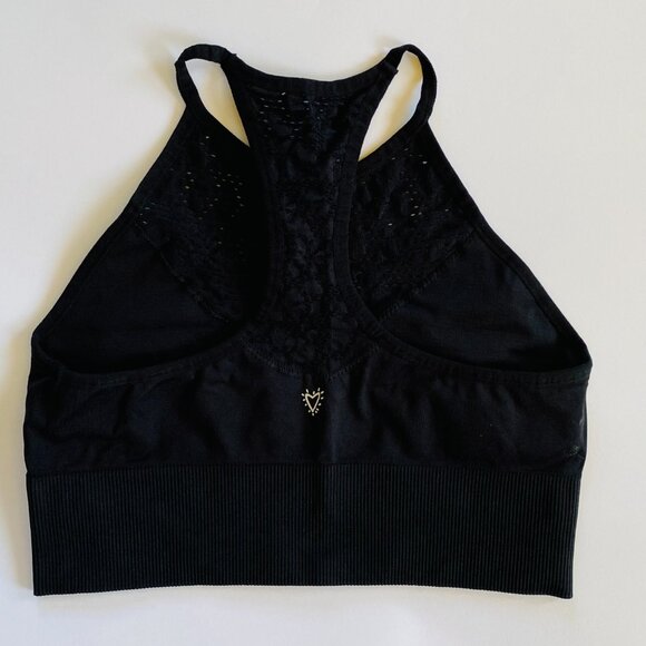 Betsey Johnson Black Sports Activewear Bra w/Eyelets size M Excellent Condition - Picture 5 of 9